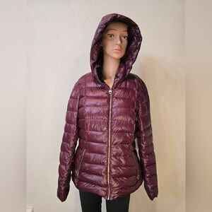 Calvin Klein's Removable Hooded puffer coat Medium Chianti